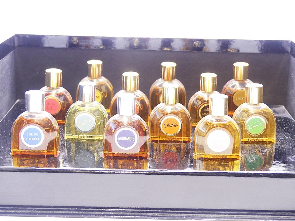 Coffret Ma collection Parfums d'époque 1925-1964 – Image 3