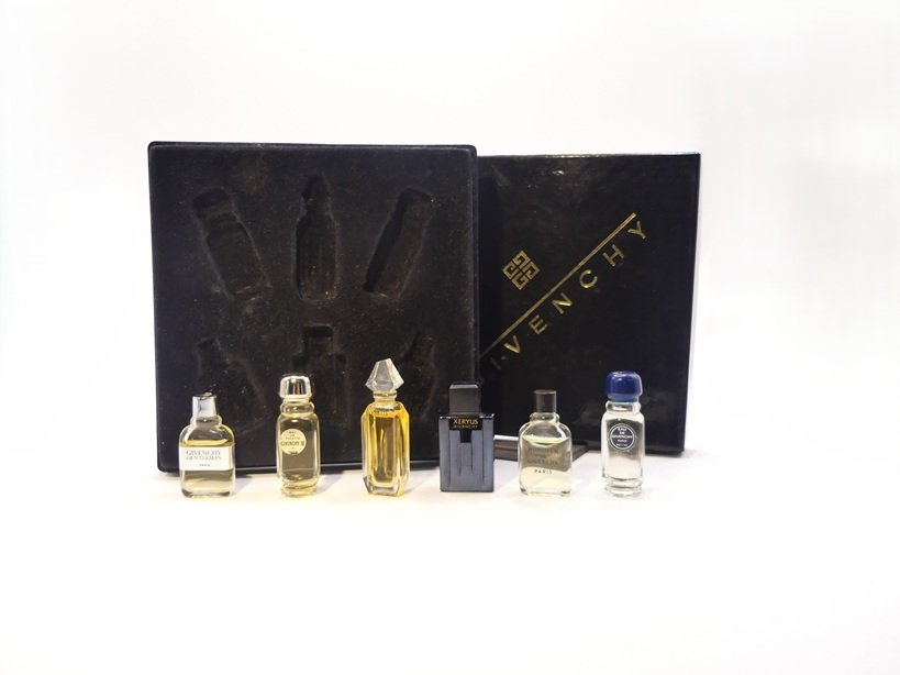 Coffret noir 6 miniatures – Image 4